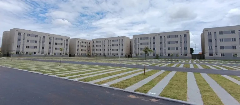 Goiás abre inscrições para apartamentos gratuitos em 12 cidades; veja quem pode participar