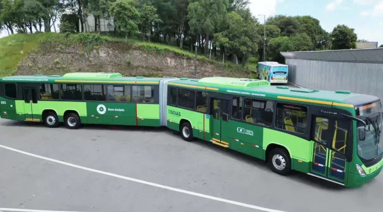Goiânia ganha ônibus elétricos articulados da BYD