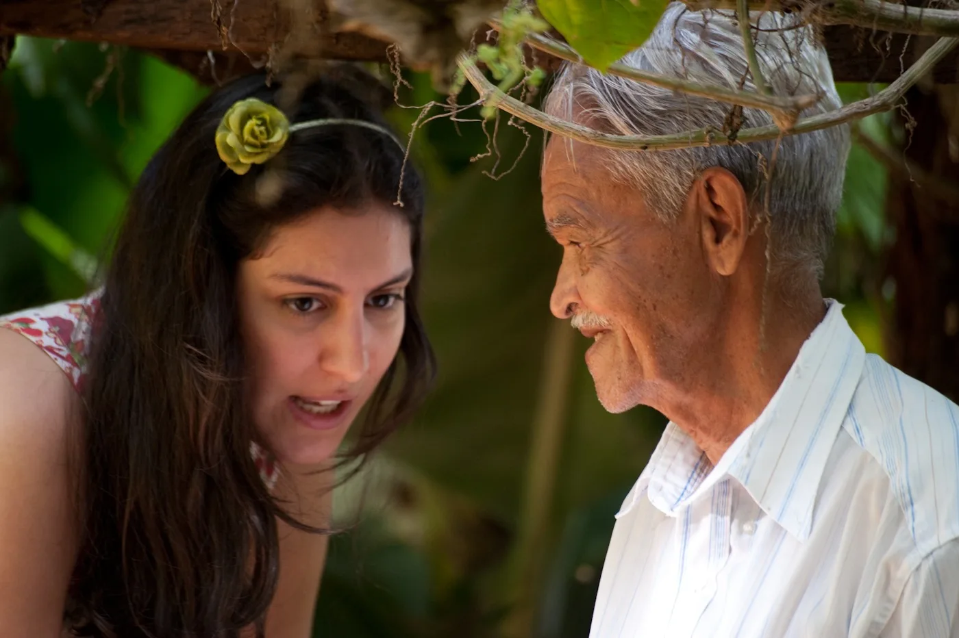 Tarsila Araújo e Francisco Bessa, no set do Felicidade