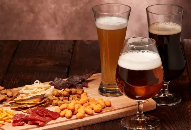 Goiânia recebe festival de cervejas artesanais com shows e entrada gratuita