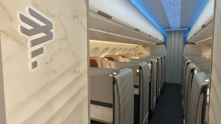 LATAM lança “classe executiva de luxo” em aviões menores, inédita na América Latina