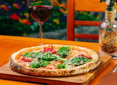 pizza 768x558 1