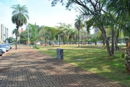 Praça