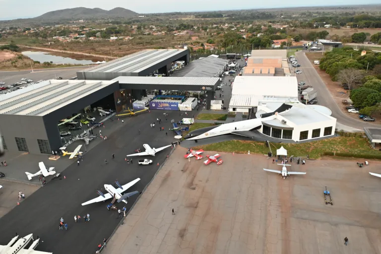 Goiás recebe um dos maiores eventos de aviação agrícola do mundo em agosto