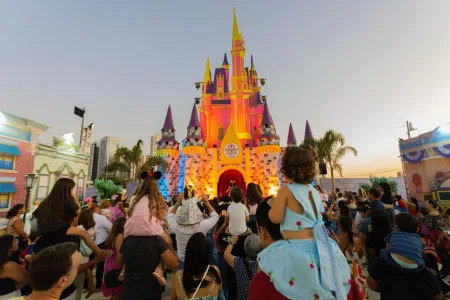 Happy Land retorna a Goiânia com pista de gelo, personagens famosos e expectativa de público recorde