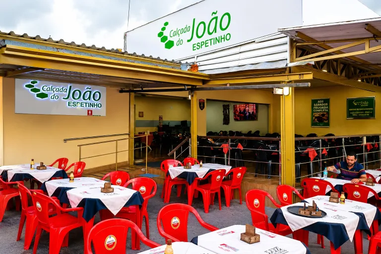 “Calçada do João” tem o melhor espetinho de Goiânia em 2026