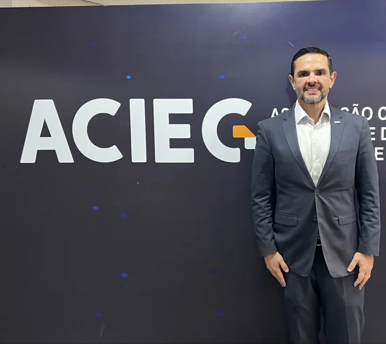 Thiago Falbo é eleito presidente da ACIEG e comandará entidade na gestão 2027-2030
