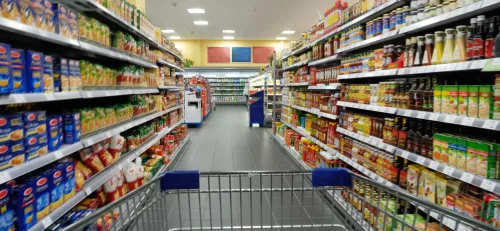 Supermercados em Goiás terão horário reduzido aos domingos e feriados; veja o que muda