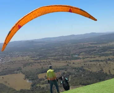Goiás recebe o maior evento de voo livre do mundo e reúne pilotos de 14 países