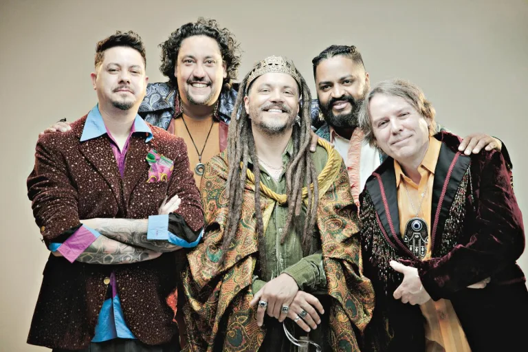 Maskavo e Planta & Raiz fazem show em Goiânia nesta sexta (10/07)
