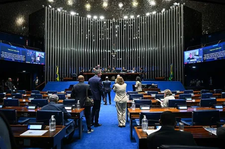 Senado aprova criação do "Pix Pensão"; pagamento poderá ser automático todos os meses