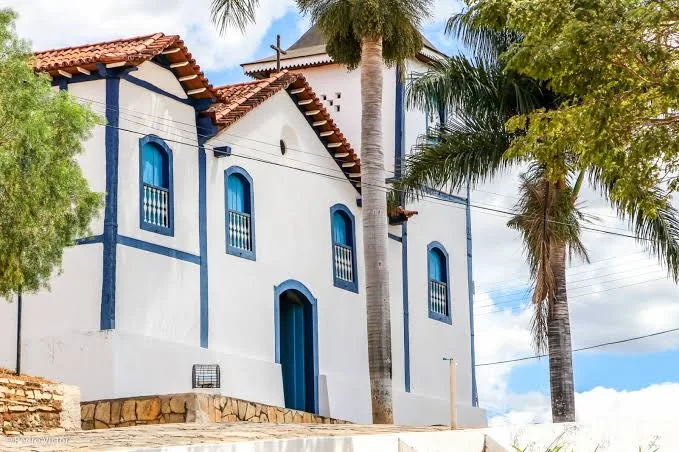 Corumbá de Goiás celebra 296 anos com shows gratuitos de Rick & Renner e Maria Cecília & Rodolfo; veja programação