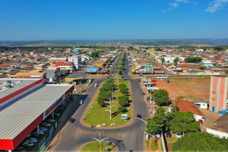 Cidade em Goiás de 30 anos foi construída com verba do FGTS e carrega um nome herdado do Distrito Federal