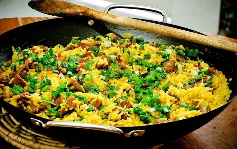 Evento oferece galinhada pra comer sem limites com apenas R$ 15 no bolso em Uberlândia