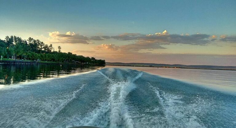 Com direito a orla e praias artificiais, conheça um ótimo destino para curtir o fim de semana próximo a Uberlândia
