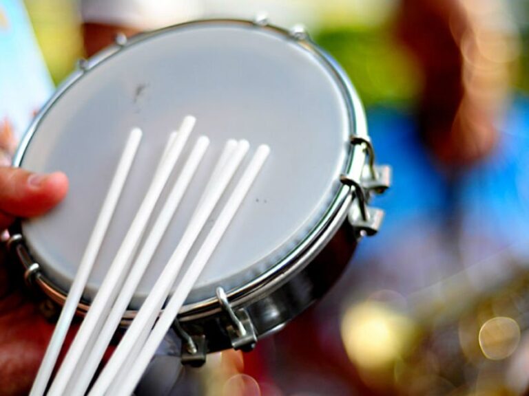 Projeto Fim de tarde reúne samba, artesanato e gastronomia em Uberlândia