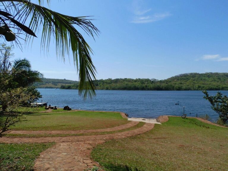 Cachoeiras, trilhas e conexão com a natureza em um rancho ideal para descansar próximo a Uberlândia