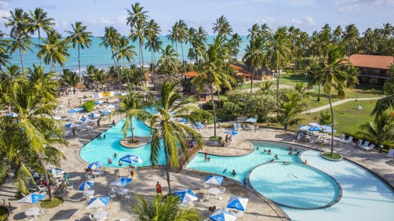 3º parque aquático mais visitado do mundo oferece mega desconto para idosos, e fica a poucas horas de Uberlândia