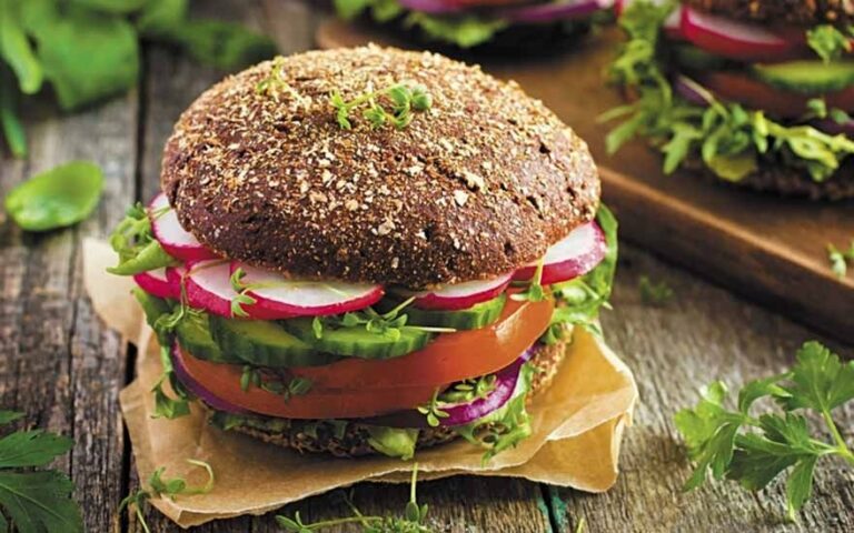 Festival Vegetariano acontece em Uberlândia com diferentes pratos e outras atrações
