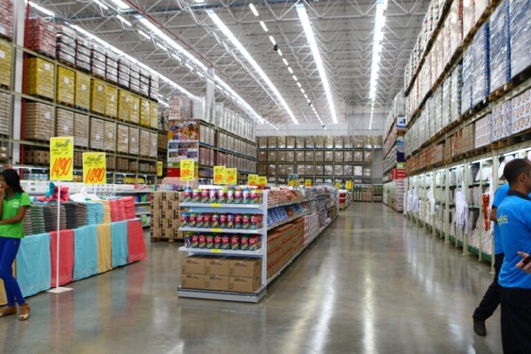 Grande rede de supermercados inaugura terceira unidade e ofertará 180 empregos em Uberlândia