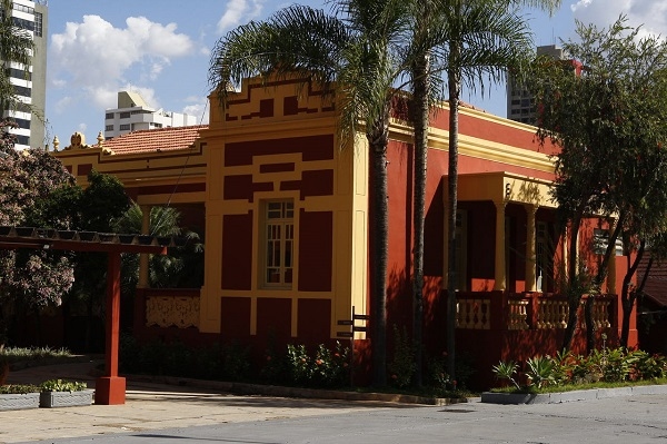 Prédio histórico da Oficina Cultural é revitalizado em Uberlândia