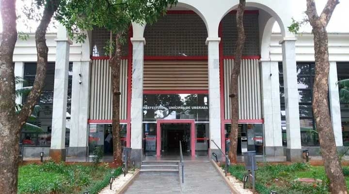 Prefeitura de Uberaba abre processo seletivo com mais de 100 vagas