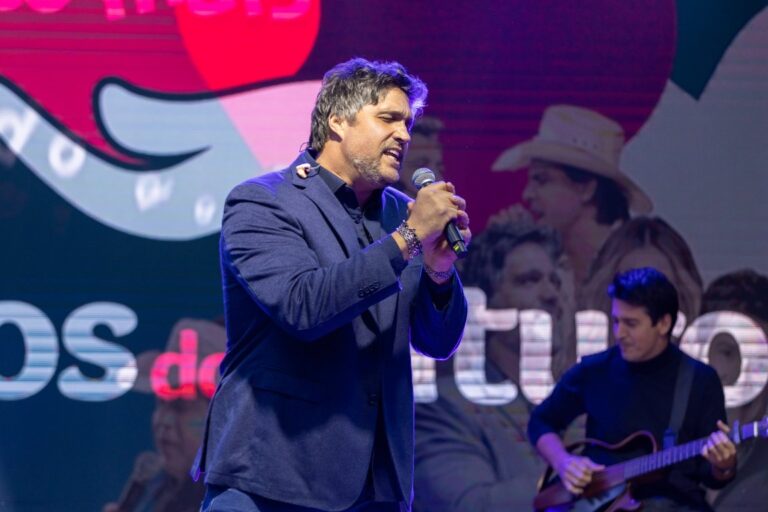 Leo Chaves e estrelas da música brasileira surpreendem o Triângulo Mineiro em megaevento solidário: Saiba Tudo Aqui