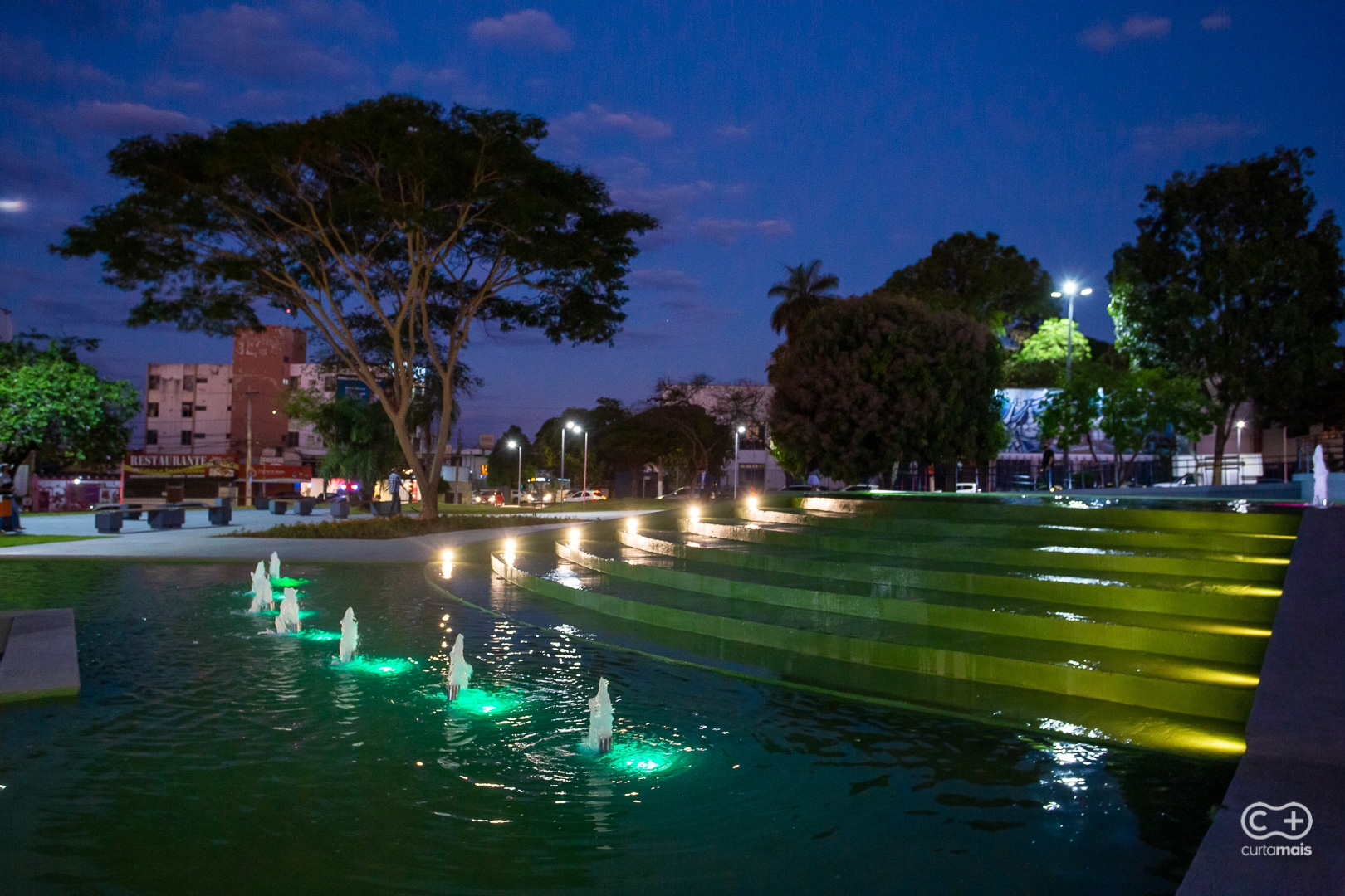 Praça do Cruzeiro é o mais novo (e moderno) cartão postal de Goiânia